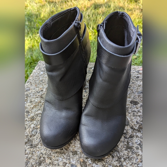 Madden girl black bootie with faux buckle - Picture 3 of 8